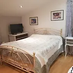 La Providence Guest house Illiat